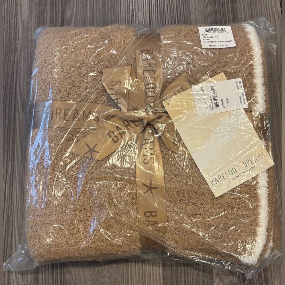 Barefoot Dreams Camel Contrast Tip Blanket